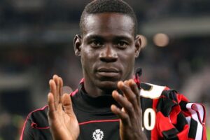 Mario Balotelli Jadi Korban Aksi Rasis