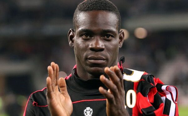 Mario Balotelli Jadi Korban Aksi Rasis